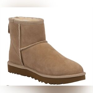 Size 11. UGG  MEN'S Elassic  Ultra Mini BootiesTan Suede Ankle Boots